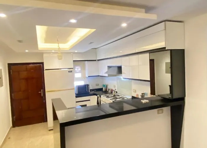 Apartment Cozy Sea View Near And Pools Ain Sukhna